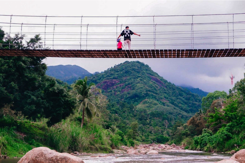 สะพานแขวนหนานหินท่าหา
(ที่มา&nbsp;: Piatiawmalao, 2565 : ออนไลน์)