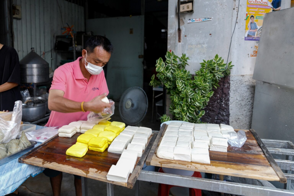 ร้านค้าภายในตลาดเทศบาล 1 หรือตลาดใต้ (ที่มา : wecitizensthailand.com)