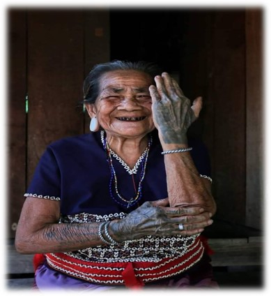 อัตลักษณ์สักแขนและข้อมือ