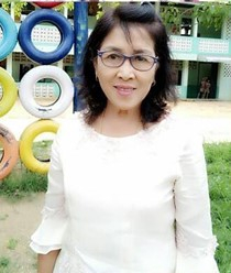นางทัศนีย์ อินทศร