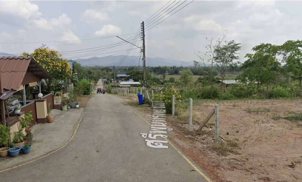 ภาพ บรรยากาศหลังชุมชน (ที่มา : https://www.google.com/maps/place)