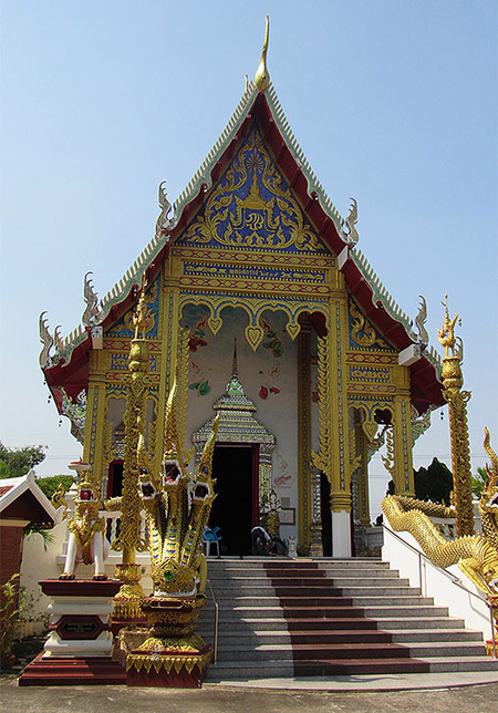   ภาพ พระอุโบสถวัดศรีปงชัย (ที่มา : 
  Wichai, backpackerthai.blogspot)
