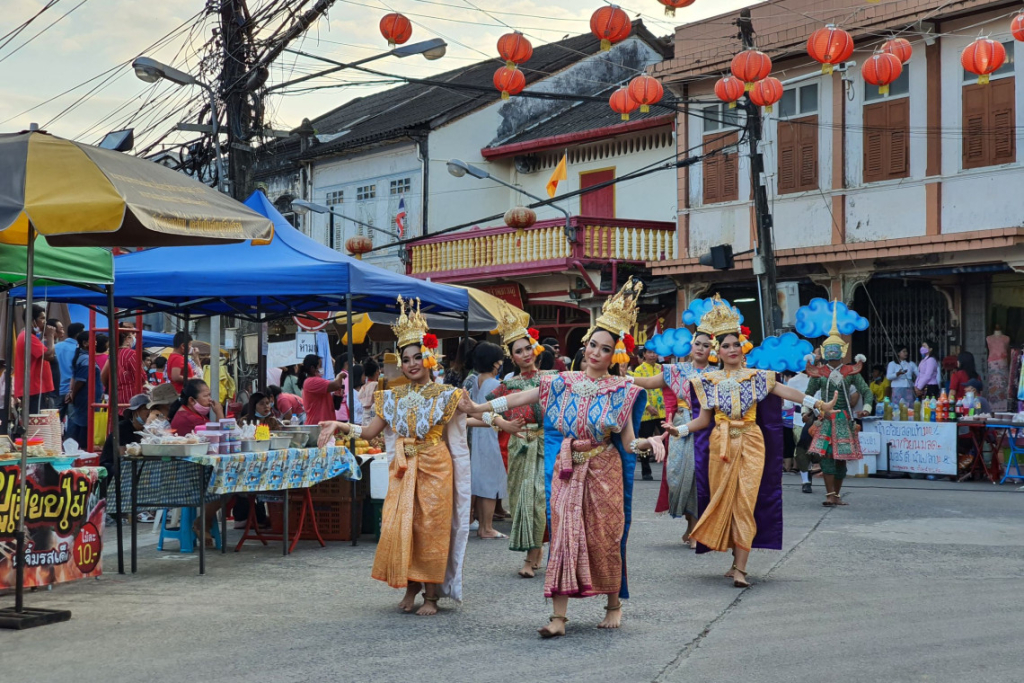ภาพบรรยากาศงานถนนสายวัฒนธรรมเมืองเก่าตะกั่วป่า (ที่มา : สยามรัฐ)