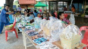 สินค้าชุมชน (ที่มา : สำนักงานพัฒนาชุมชนอำเภอภาชี, 2560)