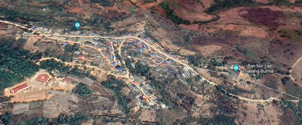 ภาพถ่ายทางอากาศแสดงพิกัดที่ตั้งบ้านนอแล
(ที่มา : Google Earth)