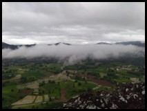 ทะเลหมอกยามเช้าในช่วงฤดูฝน
(ที่มา : ชนพล สุระ, 21 สิงหาคม 2561)