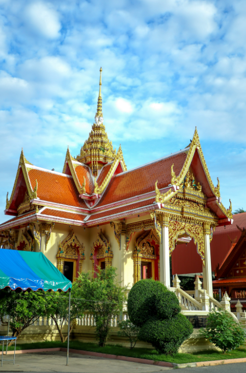 ภาพที่ 4 วัดโพรงมะเดื่อ (ที่มา : https://www.xn--72cga3cbo8cg9b4c4etb0g3ef.com/place/detail/31)