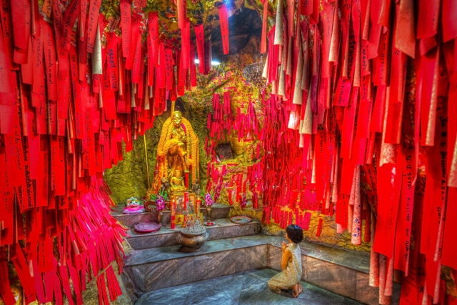 ศาลเจ้าพ่อเขาใหญ่ เกาะสีชัง (ที่มา : กระทรวงการท่องเที่ยวและกีฬา)