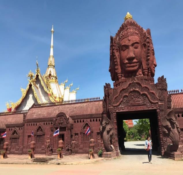 ประตูวัดโพธิ์ทอง
ต.ศรีเทพ อ.ศรีเทพ จ.เพชรบูรณ์