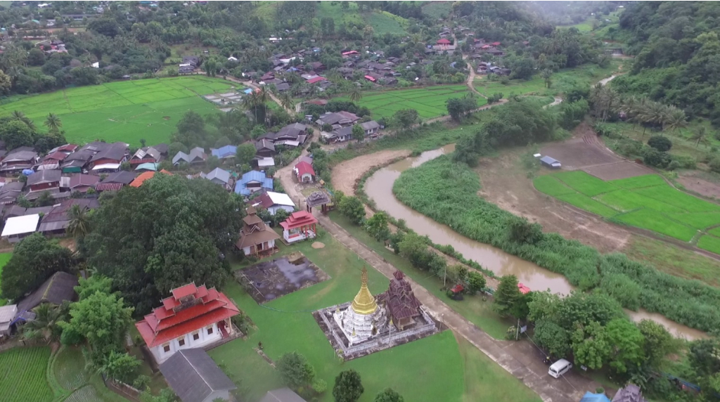 ภาพที่ 1 สภาพแวดล้อมชุมชนบ้านต่อแพ (ที่มา: https://www.nationtv.tv/news/378836745)